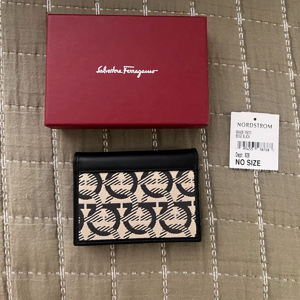 Ferragamo Black and Beige Card Holder Case